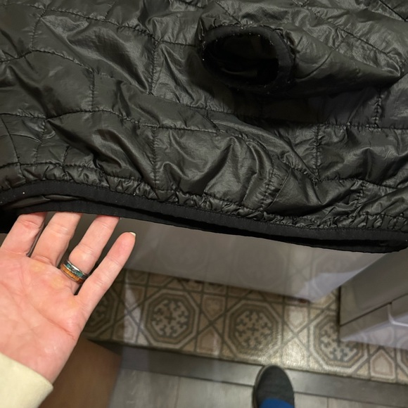 Patagonia Black Puffer Jacket - Picture 5 of 5